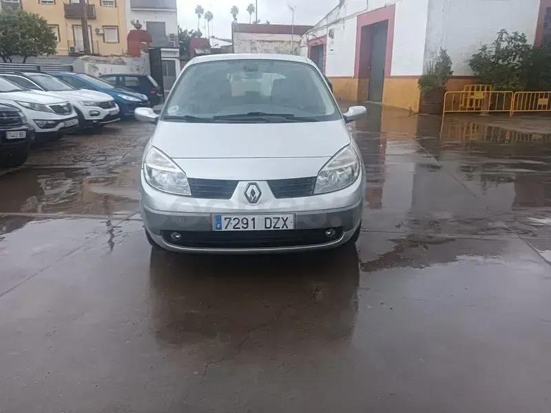 Usado Renault Scénic Dynamique 105 CV (77 kW) 2005 Gris / plata Monovolumen