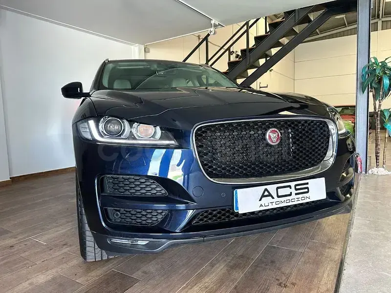 Usado Jaguar F-Pace Prestige 180 CV (132 kW) 2019 Azul SUV