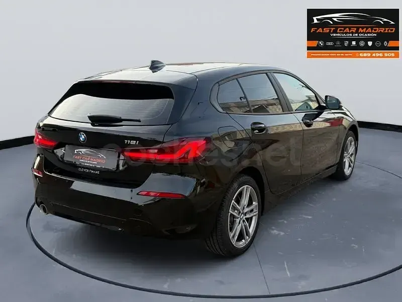 Usado BMW 118 Advantage 136 CV (100 kW) 2022 Negro Berlina