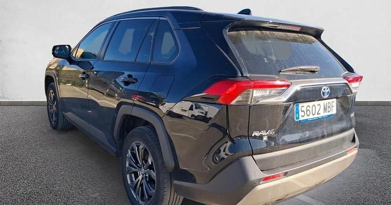 Usado Toyota RAV4 Advance 218 CV (160 kW) 2022 SUV