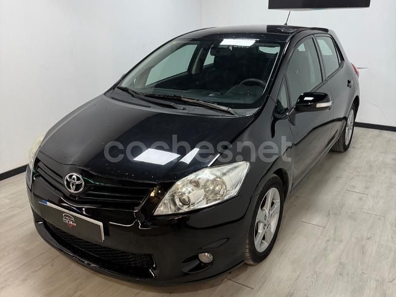 Usado Toyota Auris Edition 132 CV (97 kW) 2011 Negro Berlina
