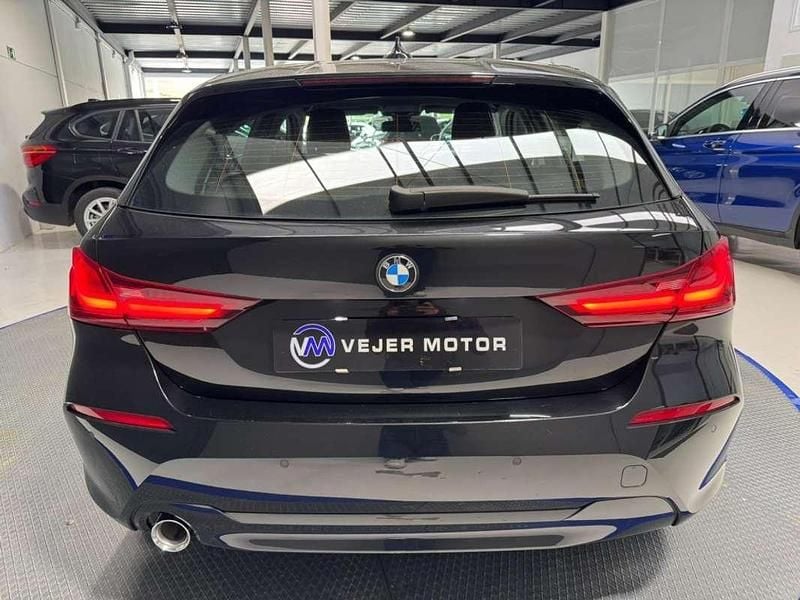 Usado BMW 116 116 CV (85 kW) 2022 Negro Utilitario