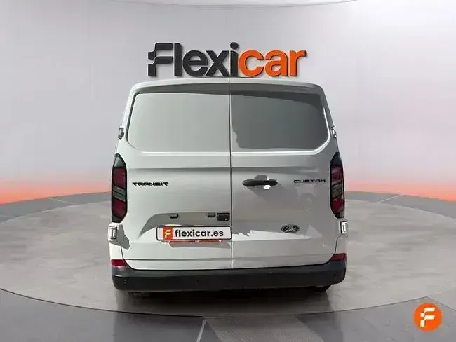 Usado Ford Tourneo Custom Trend 136 CV (100 kW) 2025 Blanco Van