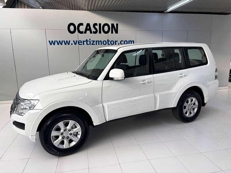 Blanco Usado 2019 Mitsubishi Montero Spirit SUV | 30.900 € (Un poco caro) - Imagen 1/4