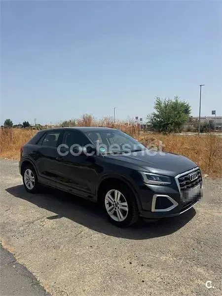 Usado Audi Q2 Advanced Plus 150 CV (110 kW) 2021 Gris / plata SUV