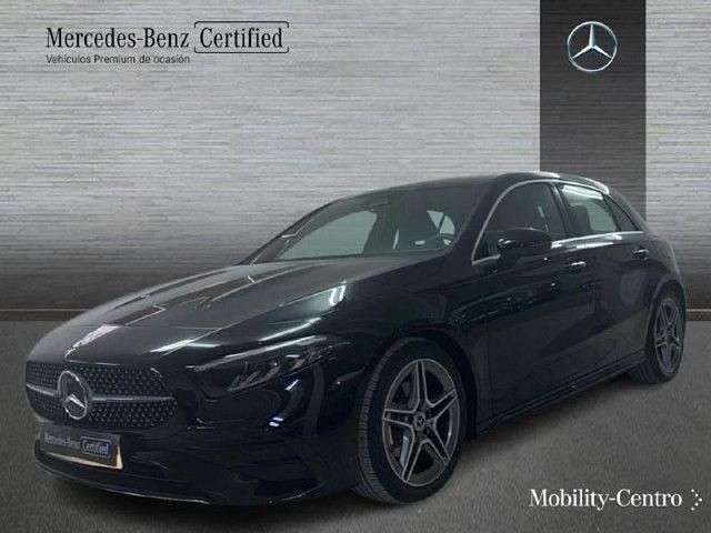 Usado Mercedes A180 AMG line 116 CV (85 kW) 2024 Negro noche Utilitario