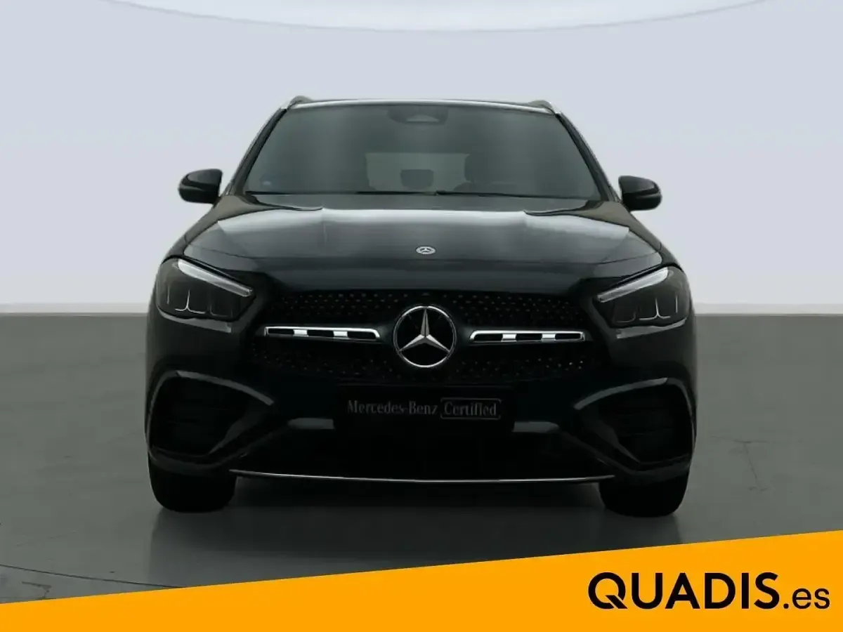 Usado Mercedes GLA250 AMG line 218 CV (160 kW) 2025 Negro noche SUV