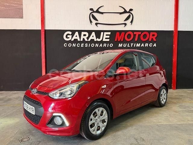 Granate Usado 2014 Hyundai i10 Utilitario | 7390 € (Precio justo) - Imagen 1/4