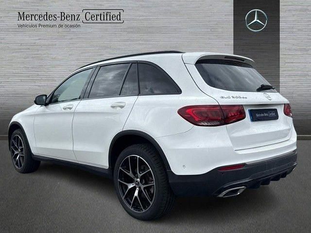 Usado Mercedes GLC300e AMG line 306 CV (225 kW) 2022 Blanco polar SUV