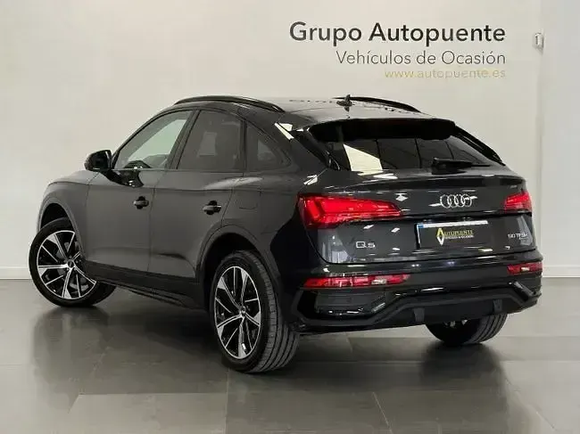 Usado Audi Q5 Advanced Plus 299 CV (219 kW) 2022 Gris SUV