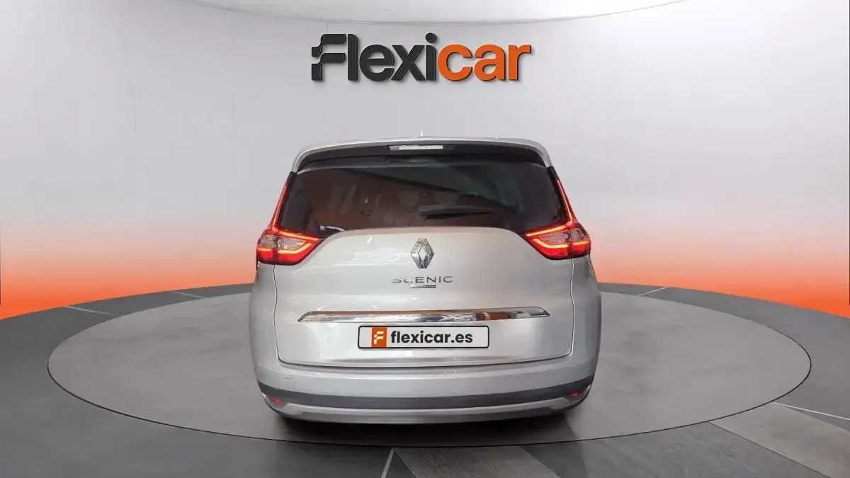 Usado Renault Grand Scénic IV LIMITED 140 CV (102 kW) 2021 Gris Monovolumen