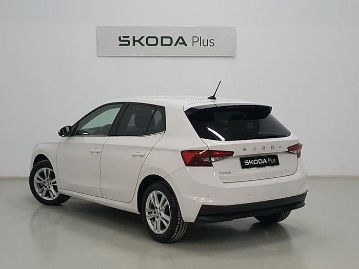 Blanco Usado 2024 Skoda Fabia Selection Berlina | 17.500 € (Super precio) - Imagen 1/4