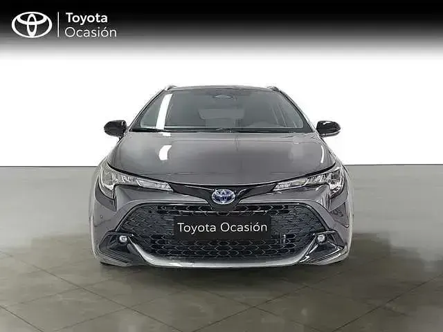 Usado Toyota Corolla Active 140 CV (102 kW) 2026 Gris / plata Familiar