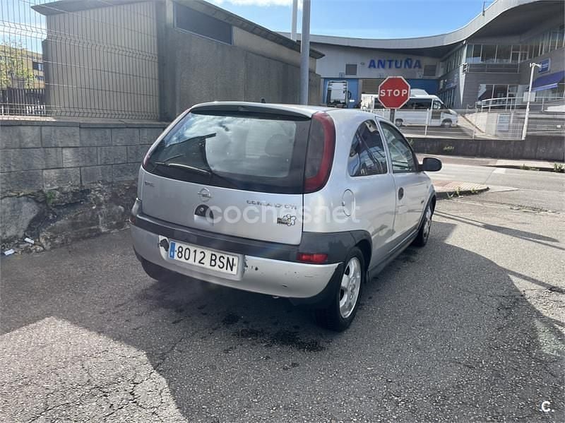 Gris / plata Usado 2003 Opel Corsa Elegance Berlina | 1480 € (Super precio) - Imagen 1/4