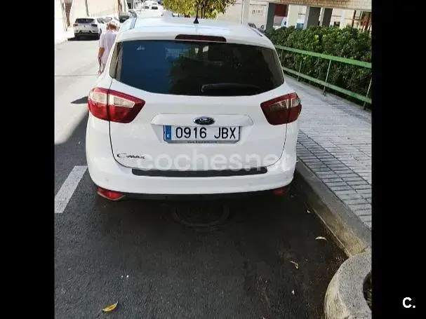 Usado Ford C-MAX Titanium 140 CV (102 kW) 2014 Blanco Monovolumen