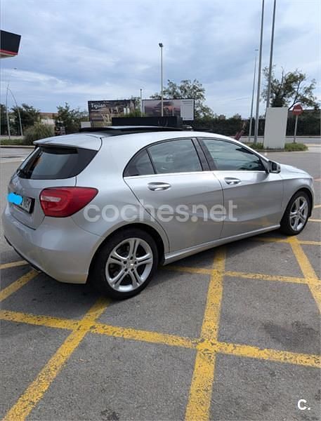 Usado Mercedes A220 Urban 170 CV (125 kW) 2015 Gris / plata Berlina