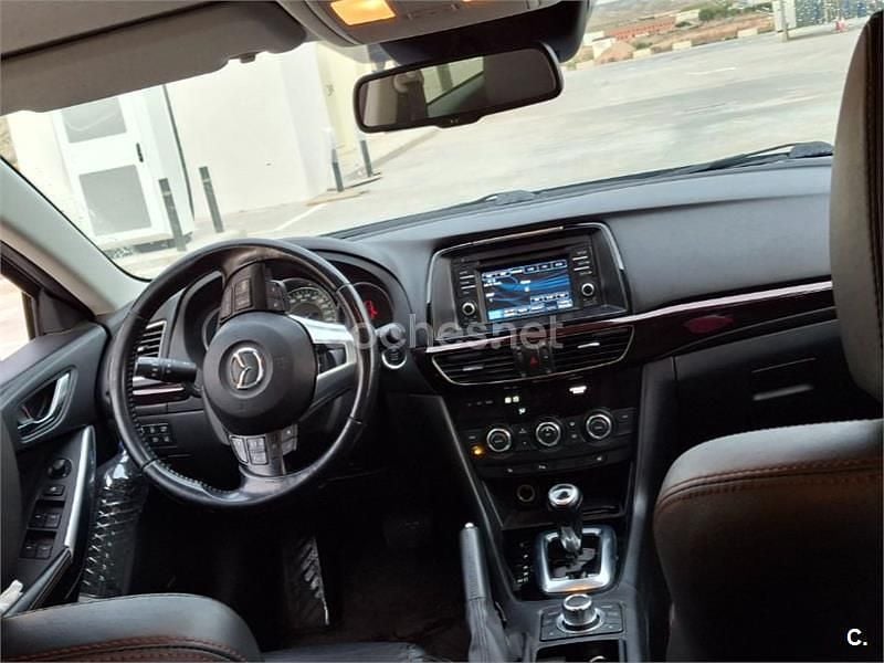 Gris / plata Usado 2014 Mazda 6 Luxury Familiar | 13.000 € (Precio justo) - Imagen 1/4