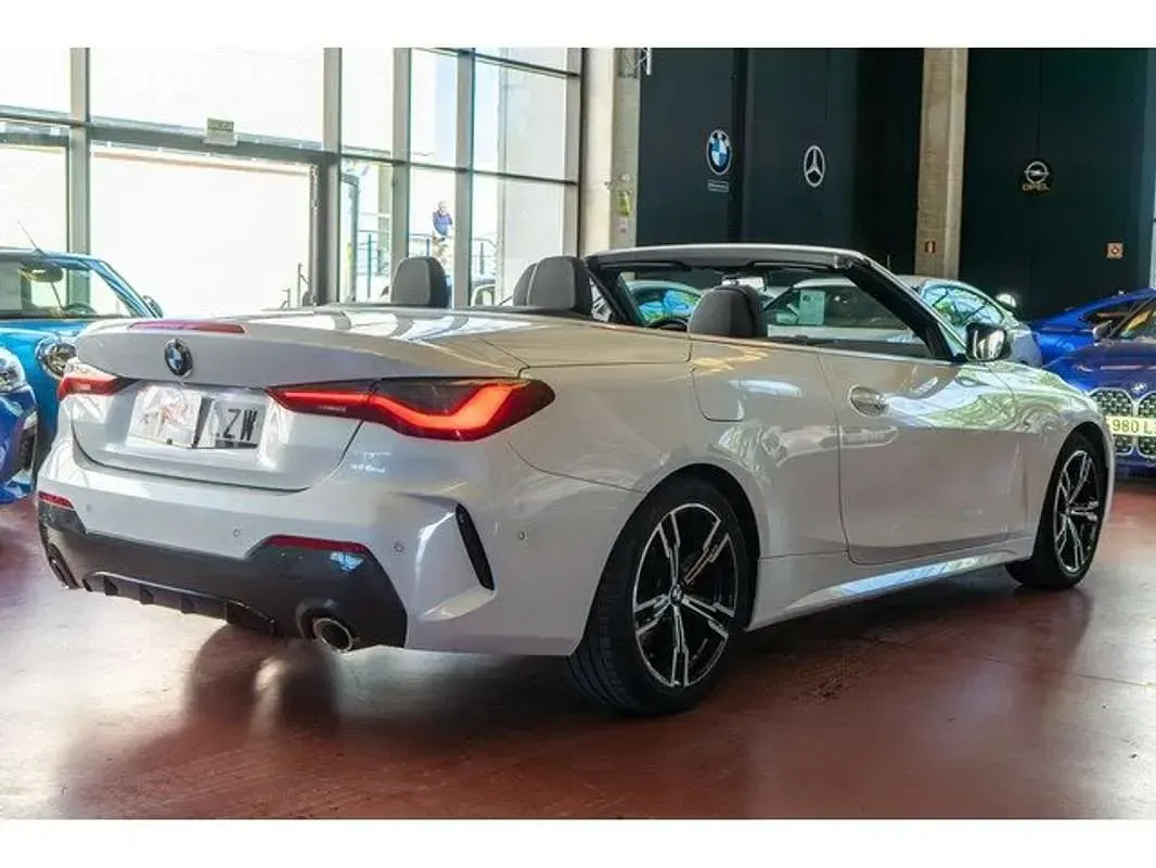 Usado BMW 420 Cabriolet Comfort Edition 184 CV (135 kW) 2022 Blanco Descapotable