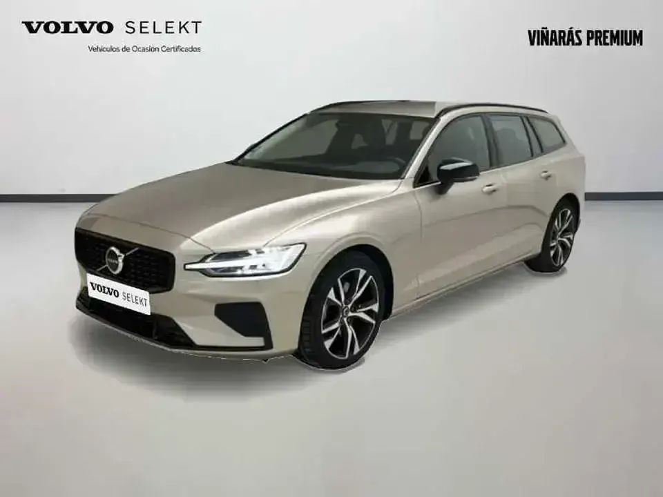 Begagnad Volvo V60 Plus 197 HK (144 kW) 2025 Kombi