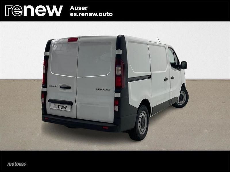 Usado Renault Trafic 130 CV (95 kW) 2024 Blanco Monovolumen