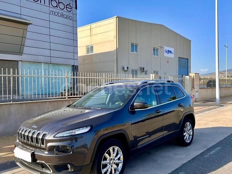 Usado Jeep Cherokee Limited 200 CV (147 kW) 2017 Gris / plata SUV