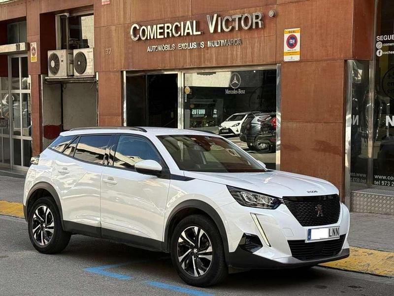 Usado Peugeot 2008 Allure 101 CV (74 kW) 2021 Blanco SUV