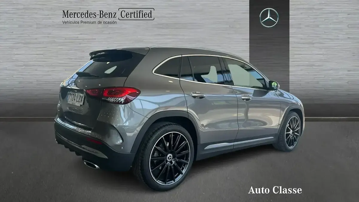 Usado Mercedes GLA200 163 CV (119 kW) 2022 Gris SUV