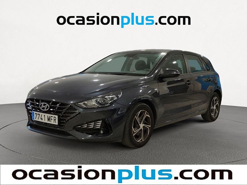 Gris Usado 2023 Hyundai i30 Utilitario | 18.000 € (Precio justo) - Imagen 1/4