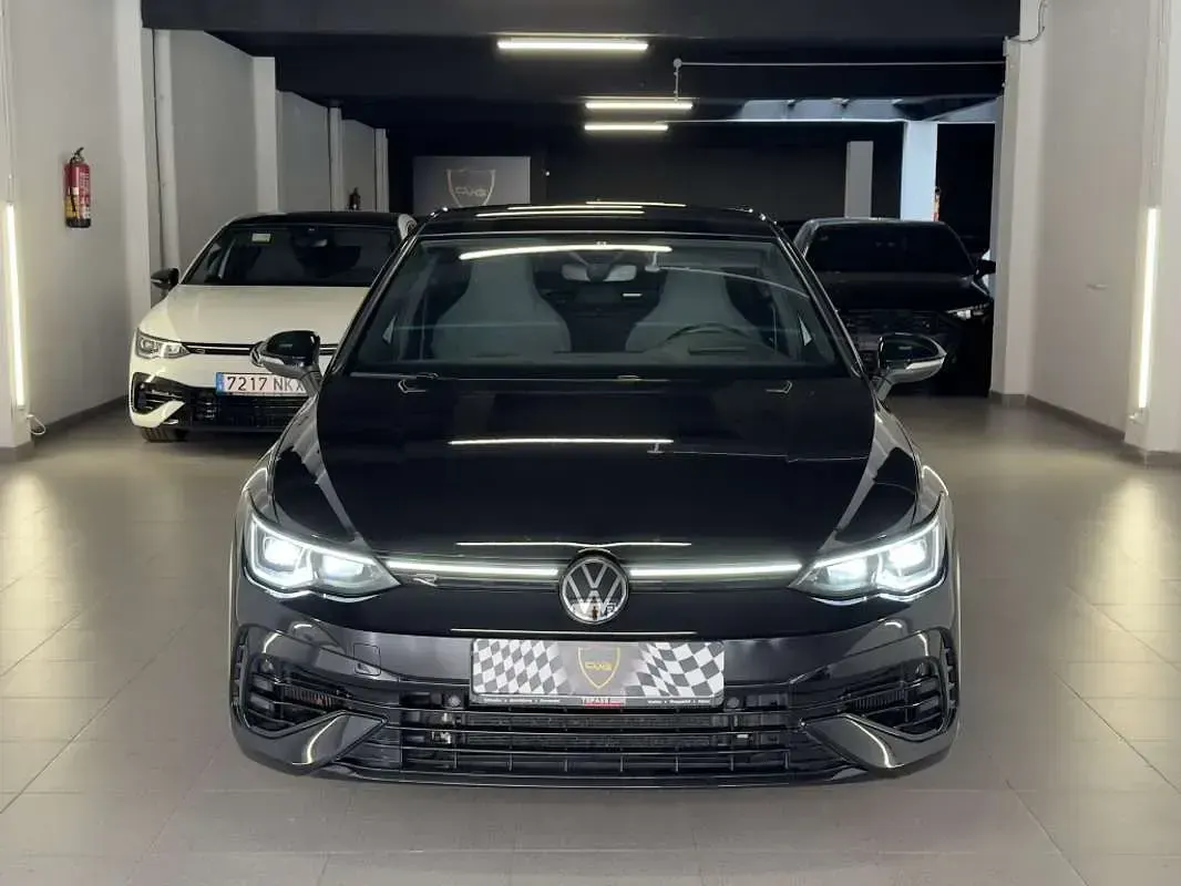 Usado VW Golf VIII R 333 CV (244 kW) 2024 Negro Utilitario