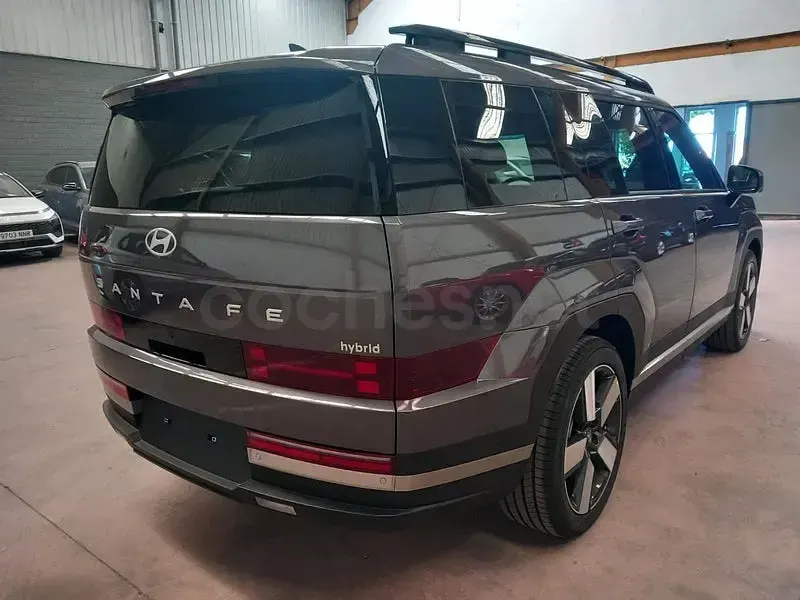 Nuevo Hyundai Santa Fe Style 215 CV (158 kW) 2026 Gris / plata SUV