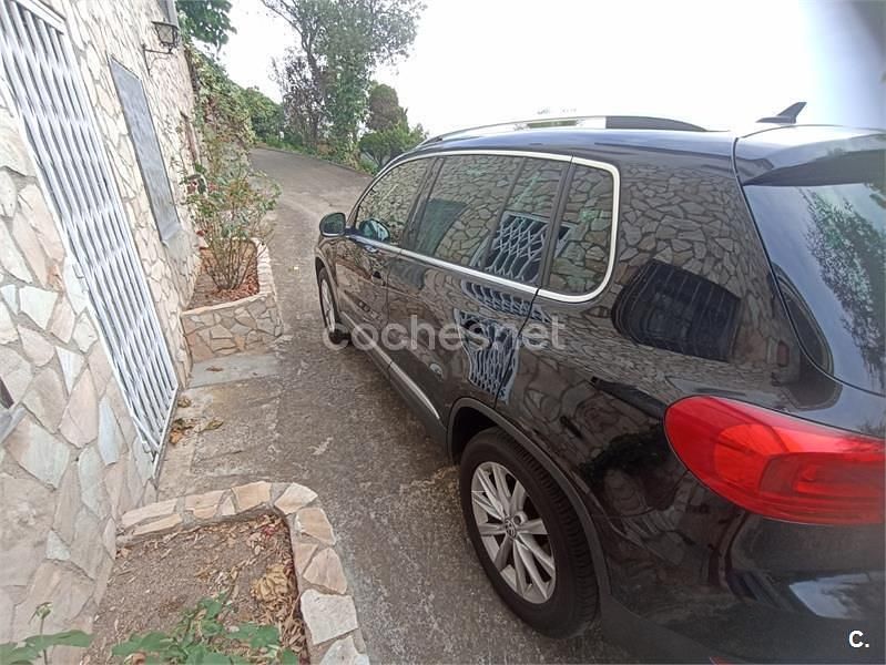 Usado VW Tiguan Sport 140 CV (102 kW) 2013 Negro SUV