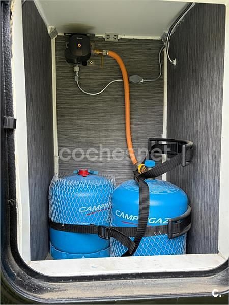 Usado Iveco Daily 146 CV (107 kW) 2012 Gris / plata Pickup/Camioneta