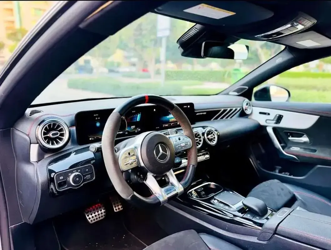 Usado Mercedes CLA35 AMG AMG 306 CV (225 kW) 2021 Gris Coupe