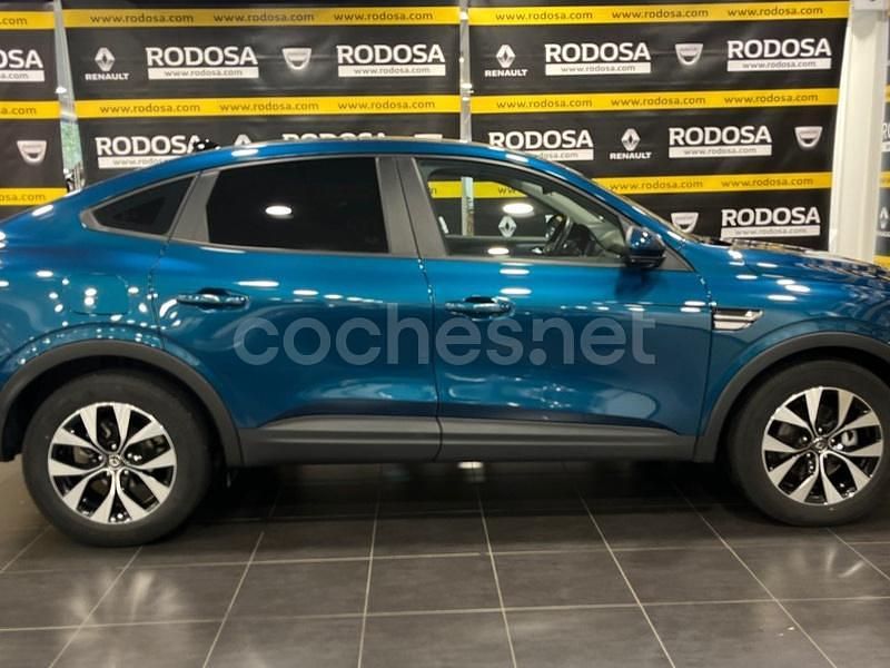 Usado Renault Arkana Equilibre 145 CV (106 kW) 2022 Azul SUV