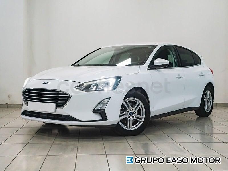 Usado Ford Focus Trend 120 CV (88 kW) 2022 Blanco Berlina