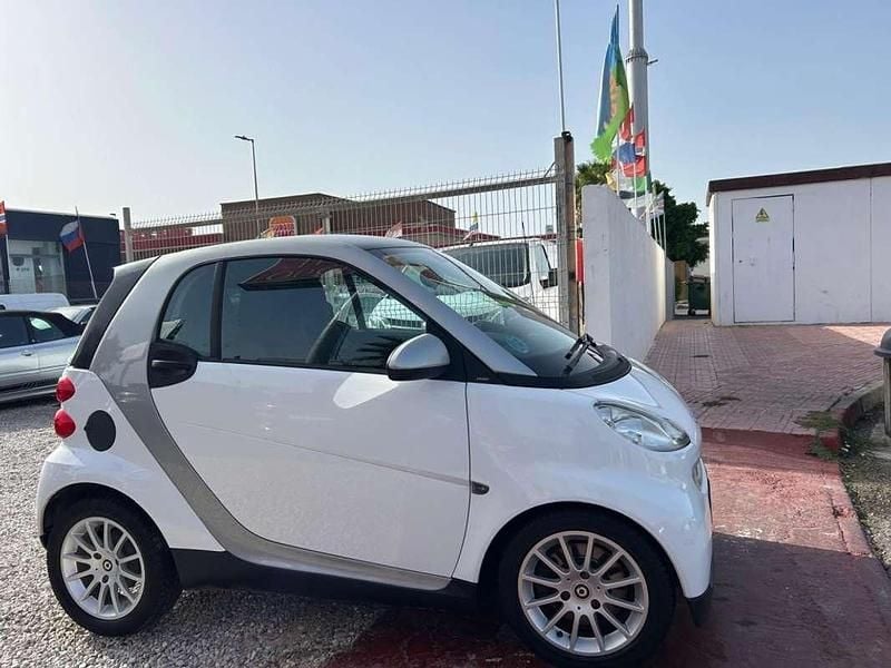 Blanco Usado 2008 Smart ForTwo Coupé Pure Coupe | 4499 € (Un poco caro) - Imagen 1/4