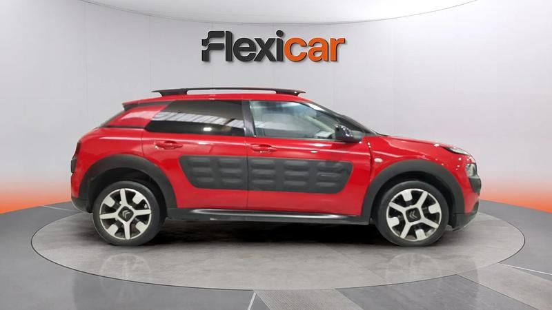 Usado Citroën C4 Shine 100 CV (73 kW) 2017 Rojo Berlina