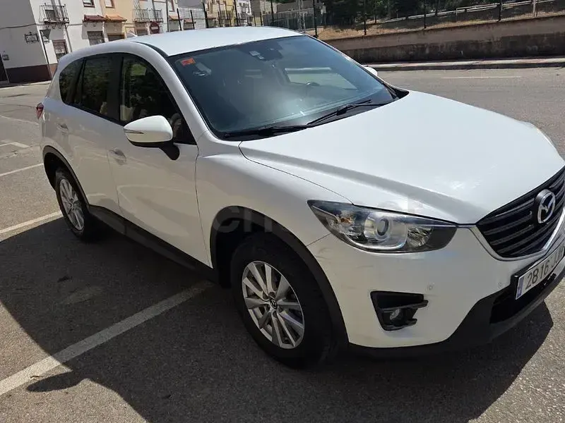 Usado Mazda CX-5 Luxury 150 CV (110 kW) 2016 Blanco SUV