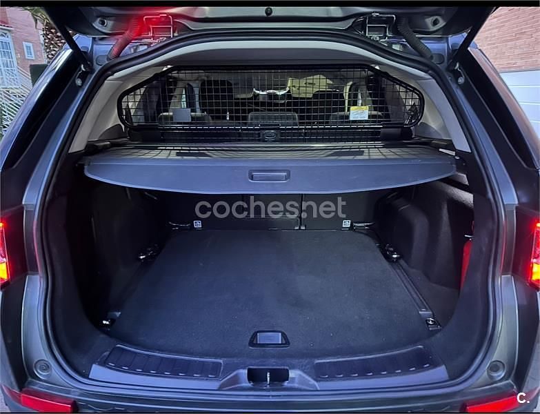 Usado Land Rover Discovery Sport SE 150 CV (110 kW) 2016 Gris / plata SUV