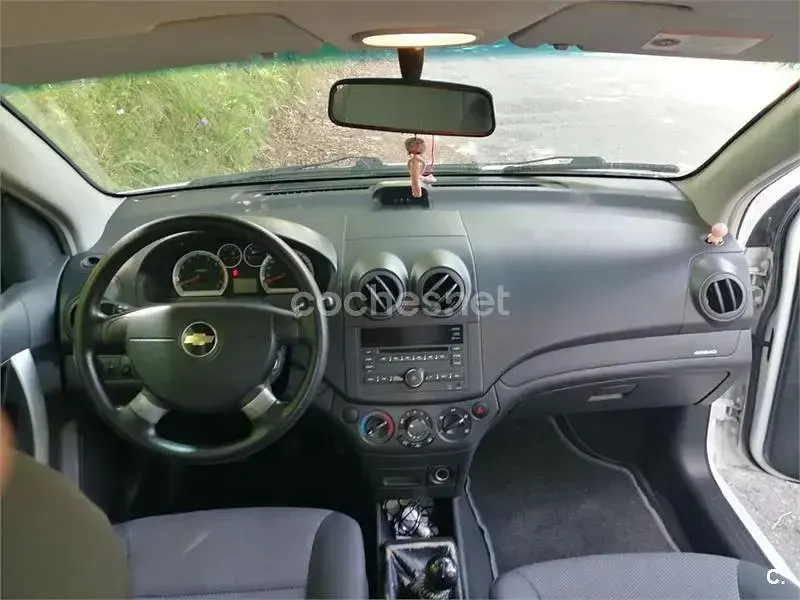 Usado Chevrolet Aveo LS 86 CV (63 kW) 2011 Blanco Berlina
