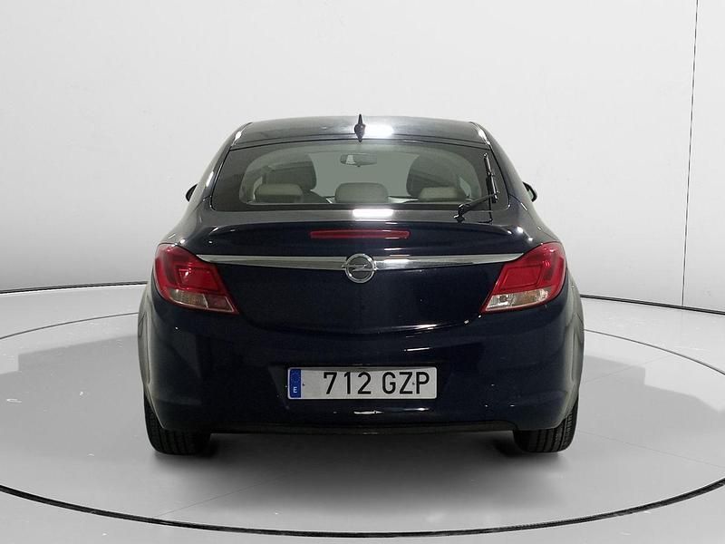 Usado Opel Insignia Edition 132 CV (97 kW) 2010 Azul Berlina