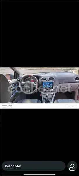Begagnad Ford Focus Trend 109 HK (80 kW) 2009 Röd Sedan