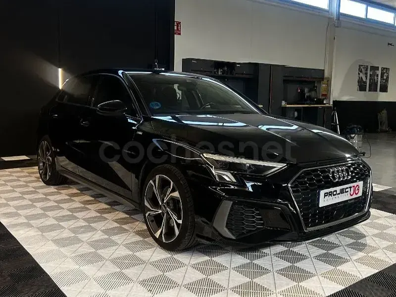 Usado Audi A3 S-Line 204 CV (150 kW) 2021 Negro Berlina