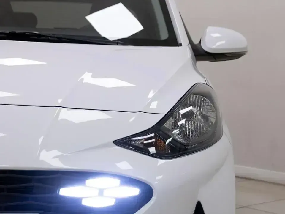 Usado Hyundai i10 63 CV (46 kW) 2025 Otro Utilitario