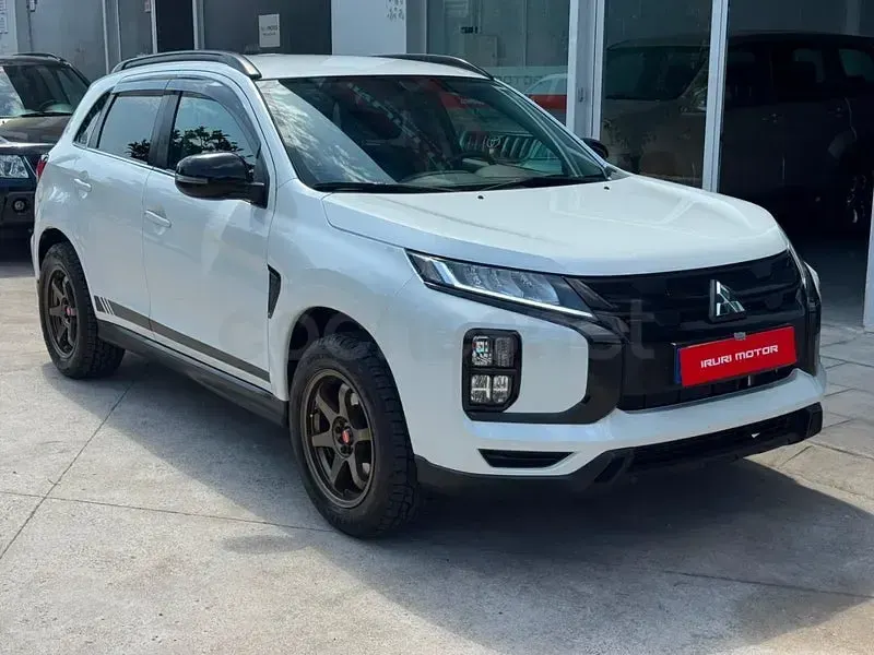 Usado Mitsubishi ASX Spirit 150 CV (110 kW) 2021 Blanco SUV