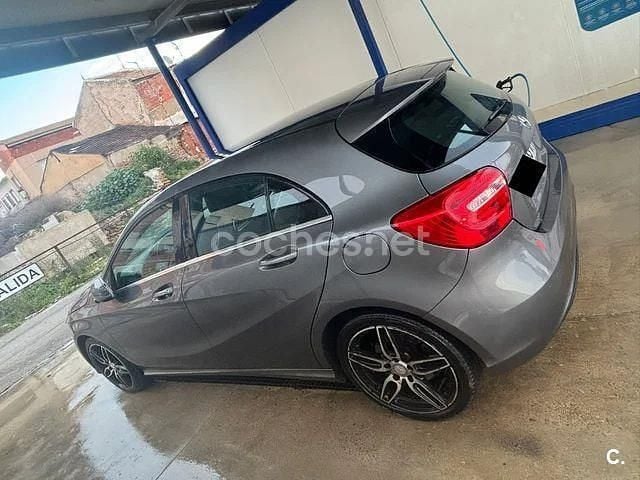 Usado Mercedes A220 AMG line 170 CV (125 kW) 2013 Gris / plata Berlina
