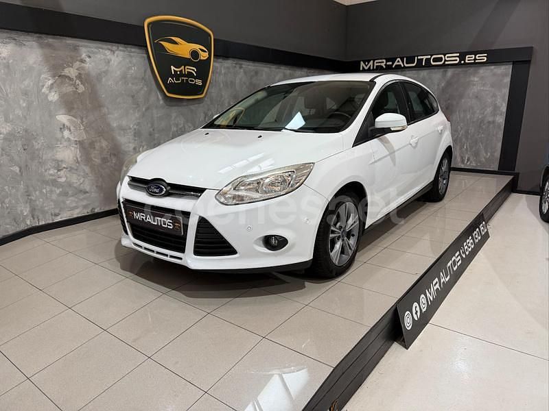 Blanco Usado 2013 Ford Focus Berlina | 8500 € (Un poco caro) - Imagen 1/4