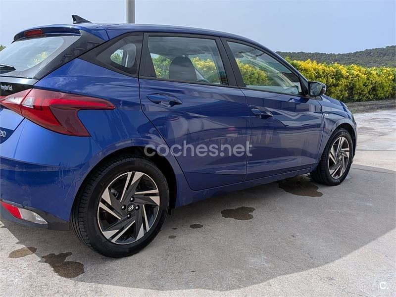 Usado Hyundai i20 100 CV (73 kW) 2022 Azul Utilitario