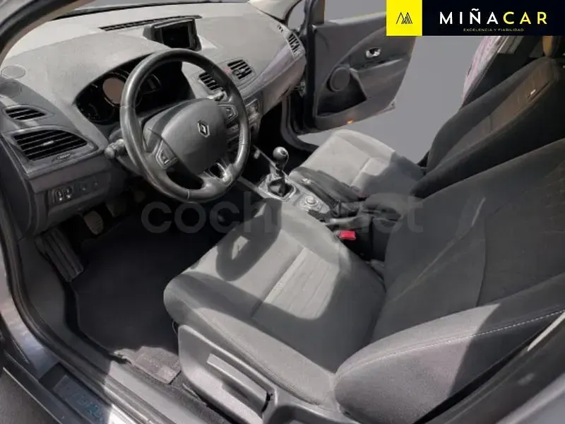 Usado Renault Mégane GrandTour Bose Edition 110 CV (80 kW) 2016 Azul Familiar