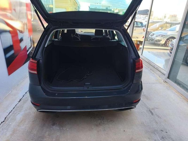 Usado VW Golf VII Business 116 CV (85 kW) 2018 Gris Familiar